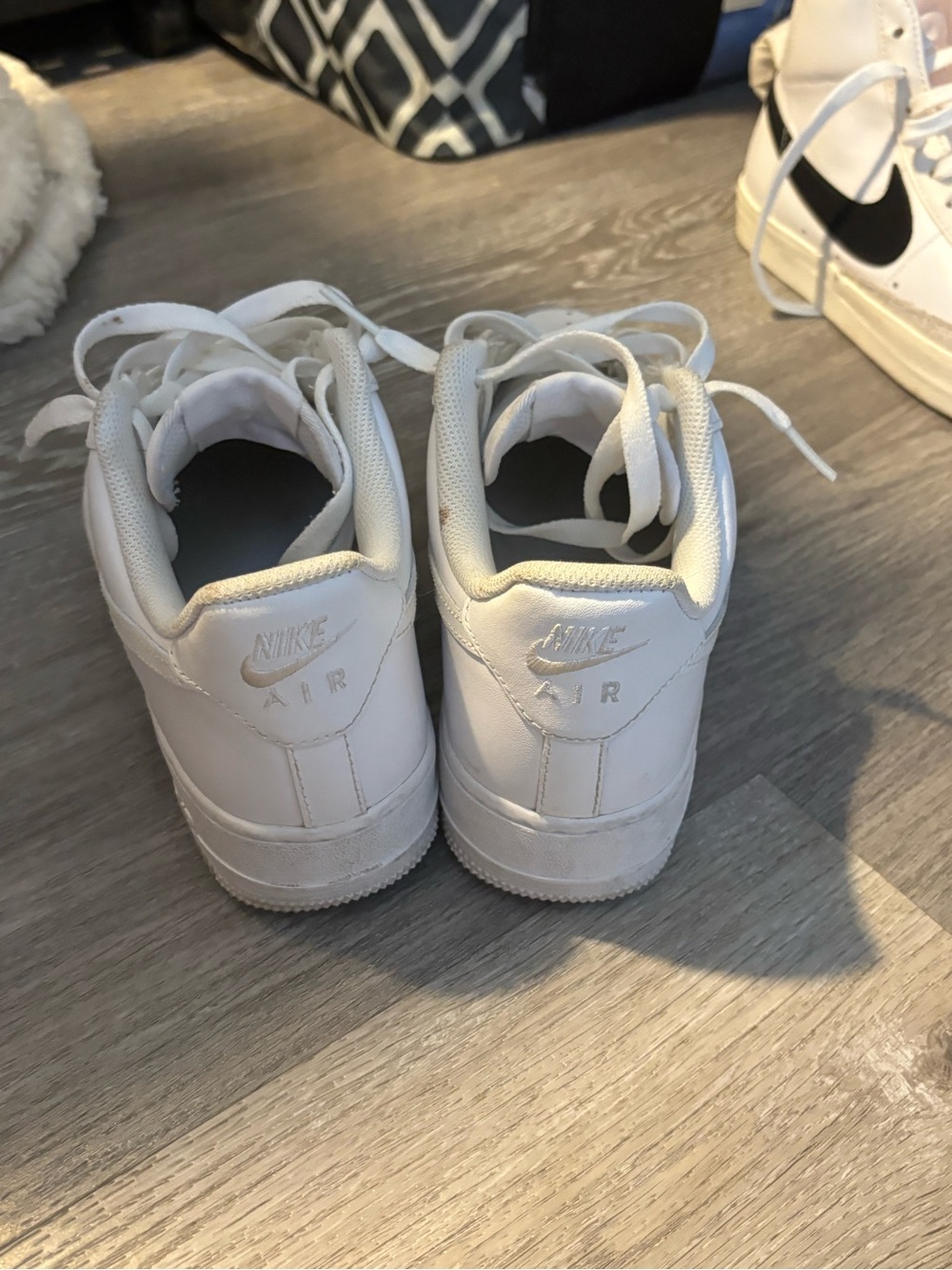 Nike air force ones -ill be cleaning off the stain View 3